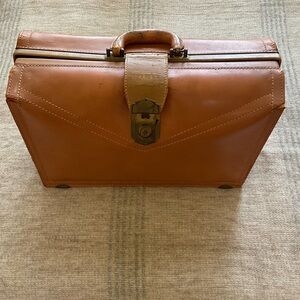 Vintage Tan Leather Men's Briefcase